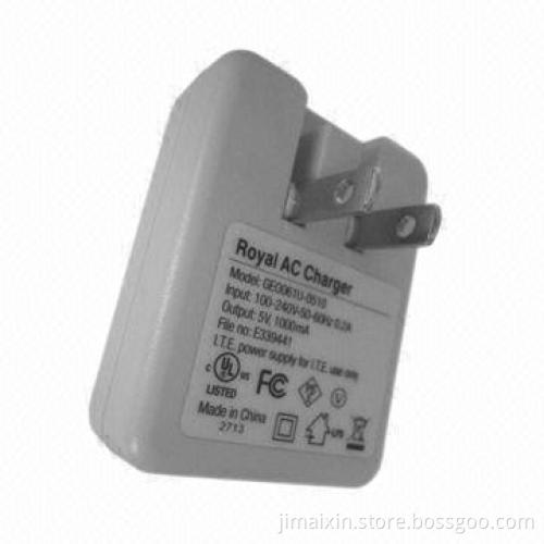 USB power adapter with 5V/1A output, US/Japan/UL/PSE/FCC/CE certified, RoHS Directive-compliant